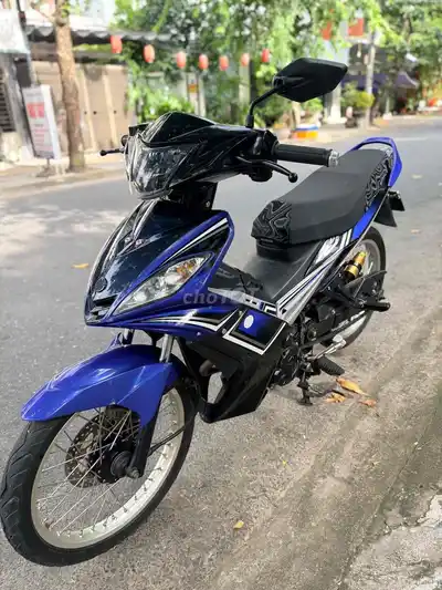 Мотоцикл Yamaha Exciter, сине-серебристый
