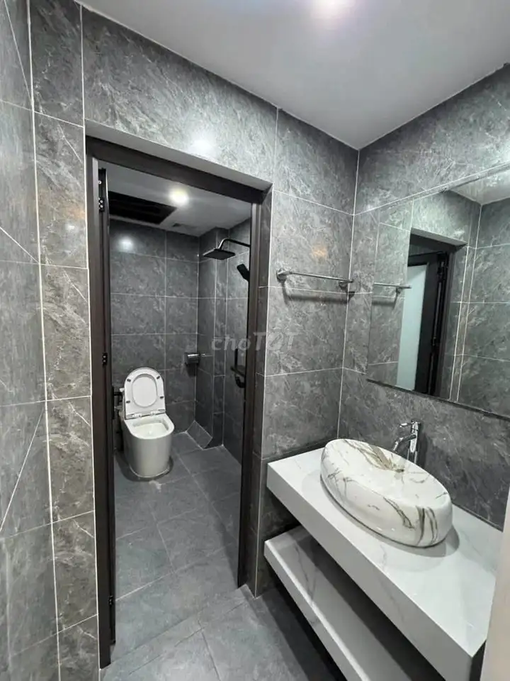 Дом 6 этажей с лифтом, 33м2, рядом с ЖК Lan Vien Resco