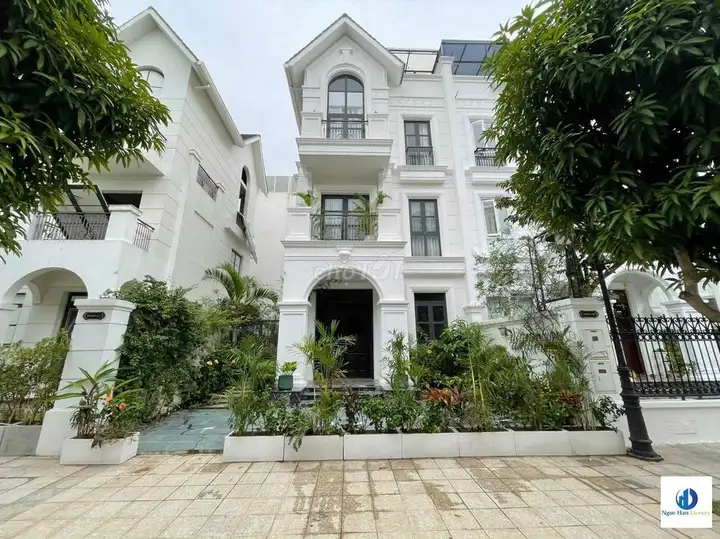 Коттедж в Vinhomes Gia Lâm