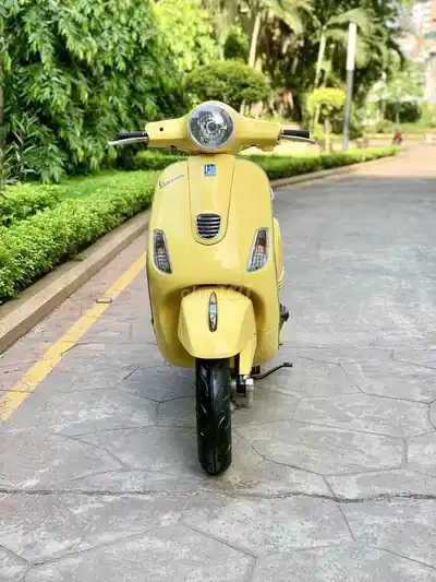 Piaggio Vespa LX 3vie 2013 желтый