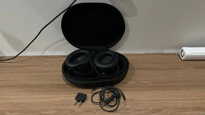 Sony WH-1000XM4