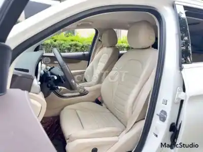 Mercedes-Benz GLC250 4Matic 2018 Белый 80.000 км