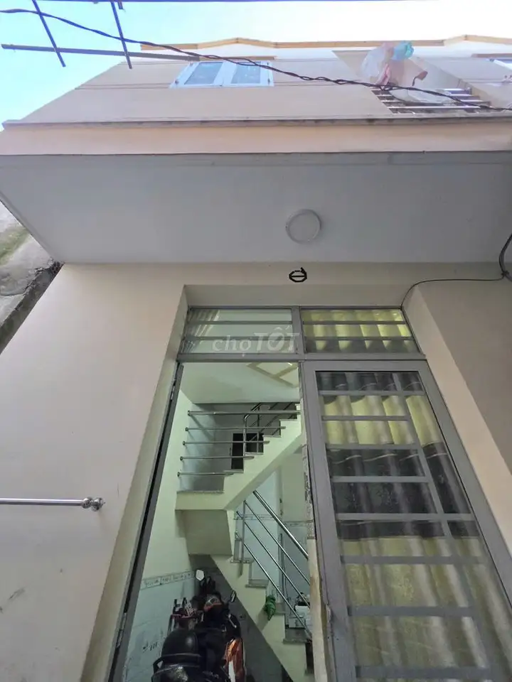 Дом в переулке 2806 Хюинь Тан Фат, Ня Бе