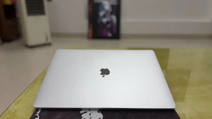 MacBook Pro 16inch, 1TB SSD, i9 (2019)