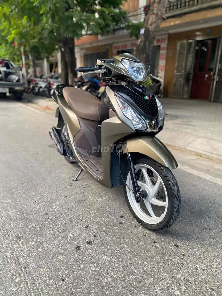 Honda Vision в идеальном состоянии