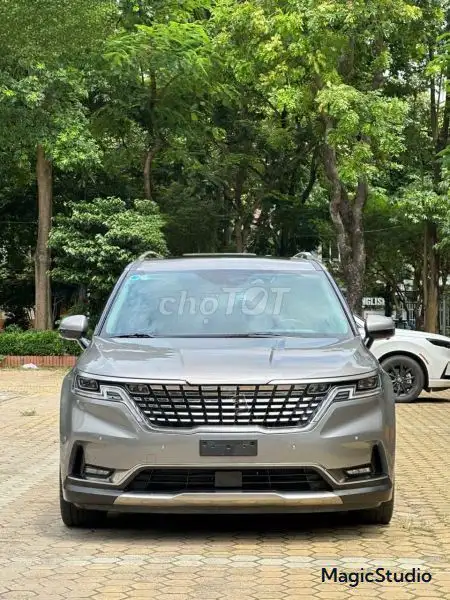 Kia Carnival Signature 2.2D 2022 Серый 80 тыс. км