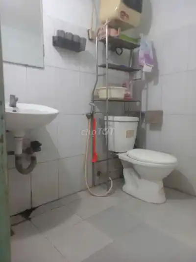 Общая площадь номера в отеле Nhat Tan 35 м2, цена 3 т, цена электричества и воды