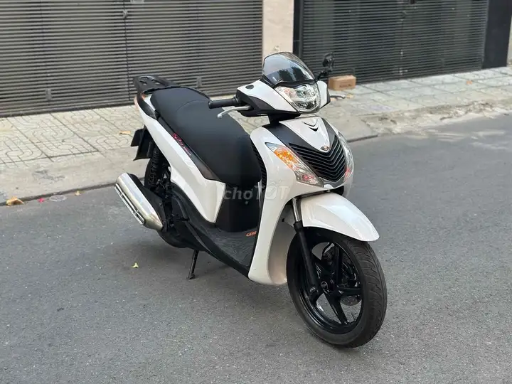 Honda SH 150cc 2015 Smartkey, полный итальянский обвес