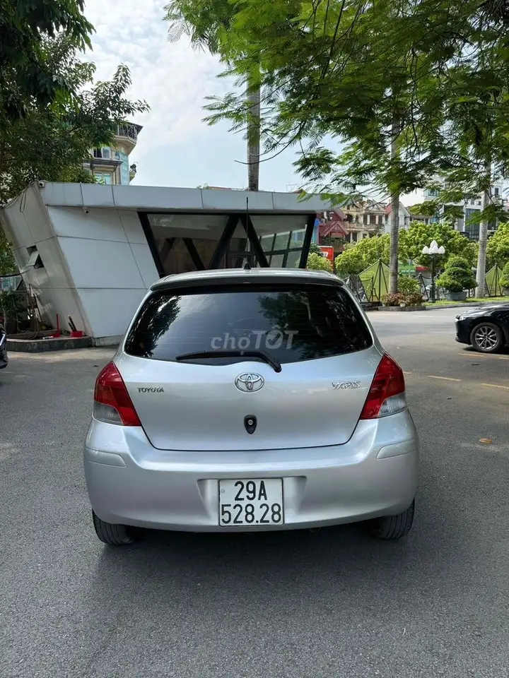 Toyota Yaris 1.3G 2010 сборка Япония, отличное состояние