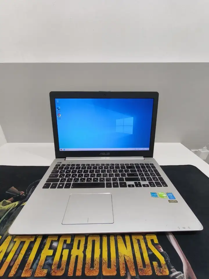 Ноутбук Intel Core i3, 12 ГБ ОЗУ, SSD 500 ГБ