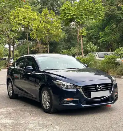 Mazda Mazda3 2019 1.5 Сине-черный 80000 км