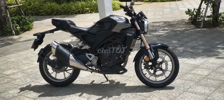 Honda CB300R, черный, продажа или обмен на другой байк