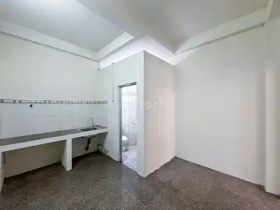 Недорогая комната рядом с Технологическим парком (Khu CNC) в 9-м районе