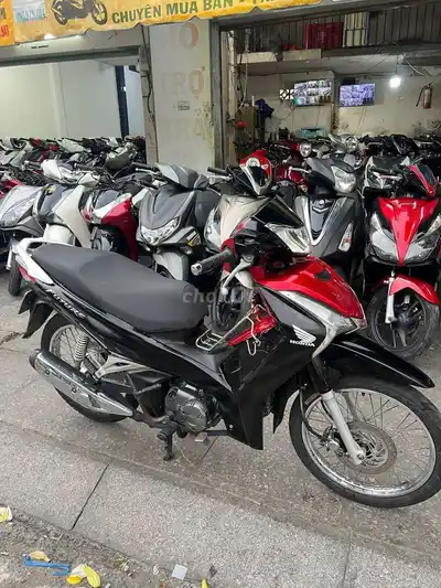 Светодиод Honda Future Fi 2022 красный черный б/у
