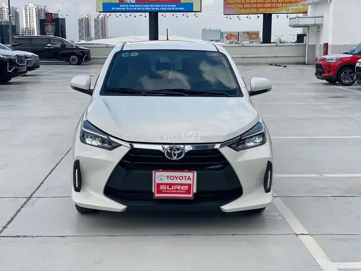 Toyota Wigo 1.2 D-CVT 2023 белый автомат