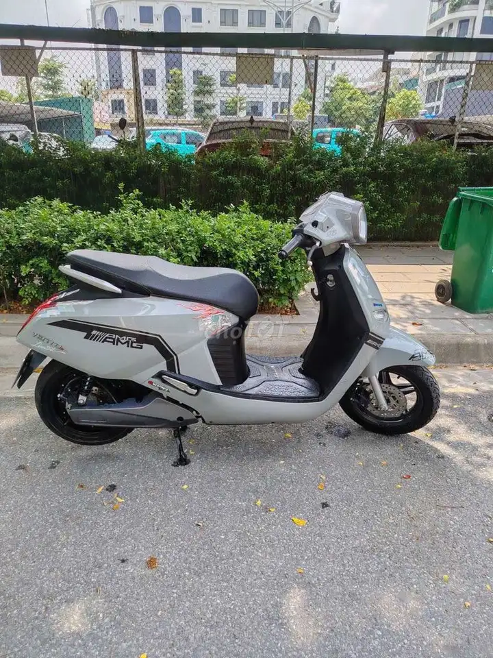 Электромотоцикл VinFast Vento Neo, батарея 3.5, зарядка 1000 Вт