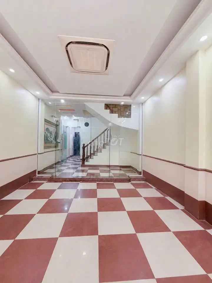 Дом 6 этажей, Нгиа До, Кау Жай, 65 м²