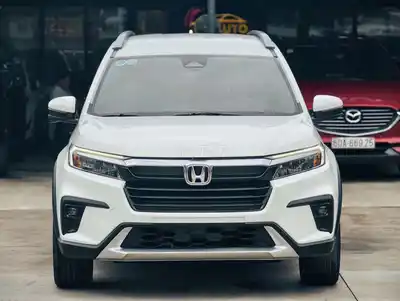 Honda BRV 2024 версия L 1.5L 7 мест Белый