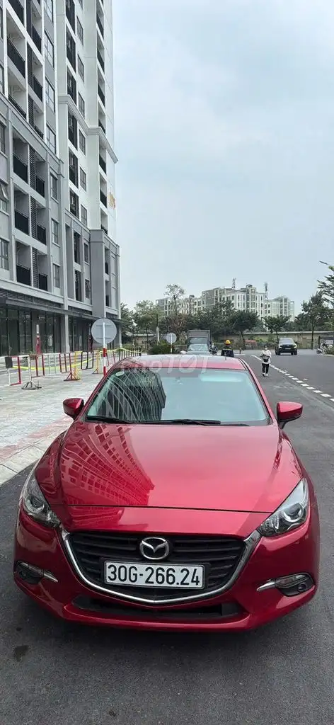 Mazda Mazda 3 2019 Красная 50000 км