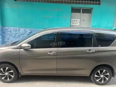 Suzuki Ertiga 7 мест, коричневая