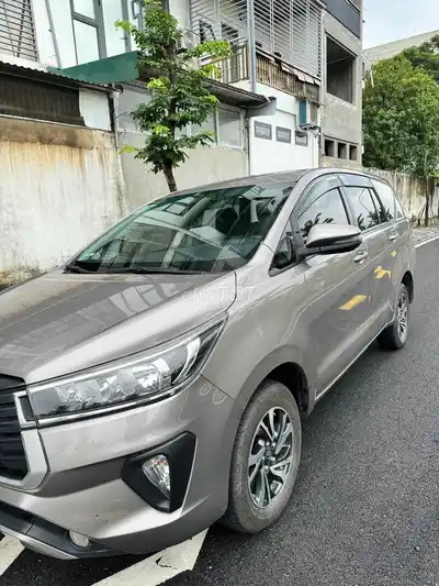 Медный номер пола Toyota Innova 2.0E sx 2022 30/5 x