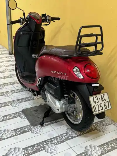 Scoopy 2024 смарт-ключ, матовый красный, состояние нового 43AC-025.67
