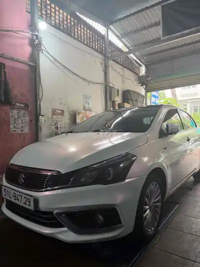 Седан Suzuki Ciaz Automatic белый