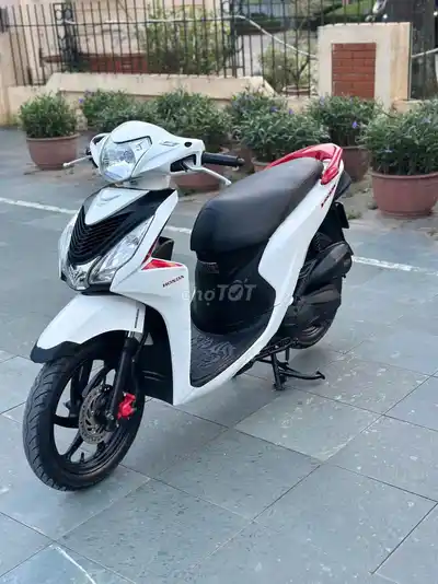 Honda Vision, белый цвет