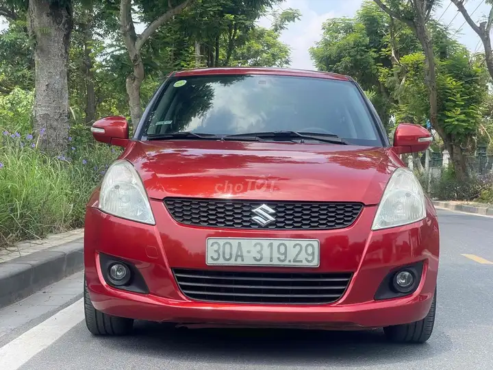 Suzuki Swift SX 2014 AT, отличное состояние, полная комплектация