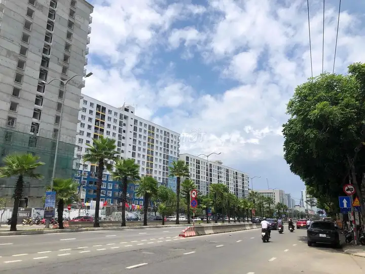 Дом 2 этажа, 120 м2, ул. Нго Куен, рядом с мостом Дракон
