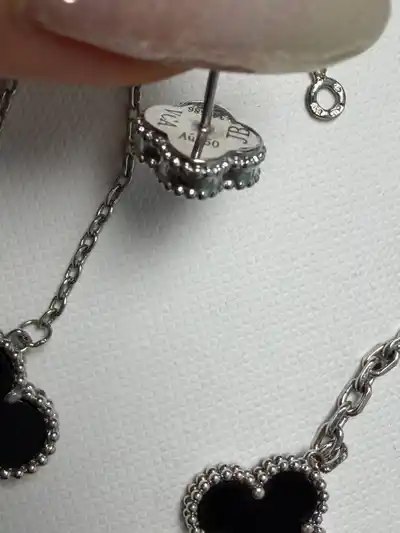 Комплект: серьги, браслет и подвеска Van Cleef & Arpels