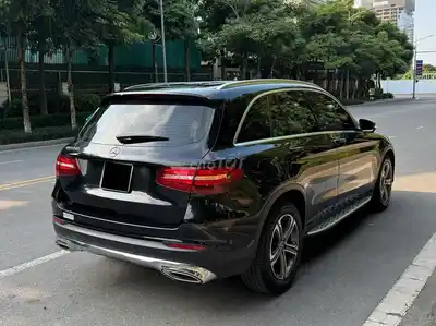 Mercedes GLC 200 2019 черный 66000 км
