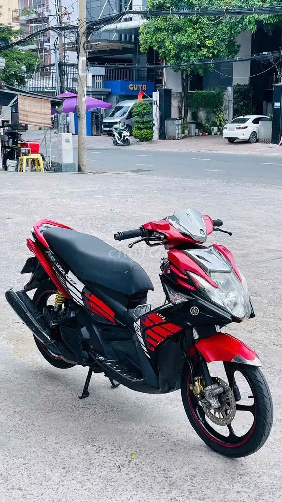 Yamaha Nouvo 5 Fi красно-черный