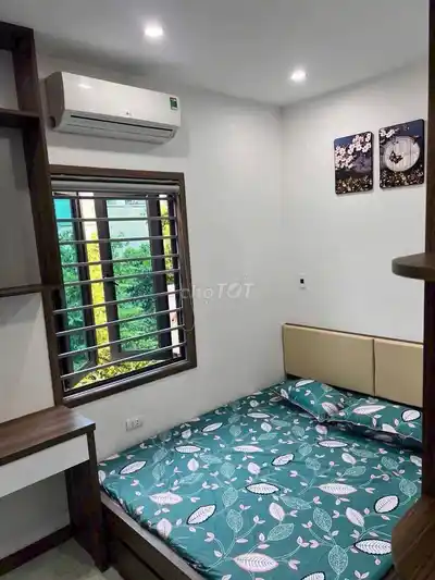 Красивый полностью меблированный дом с 4 спальнями, 35 м², 3 этажа, 9 миллионов долларов в месяц