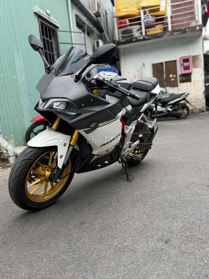 GPX Demon 2019 Белый 8000км