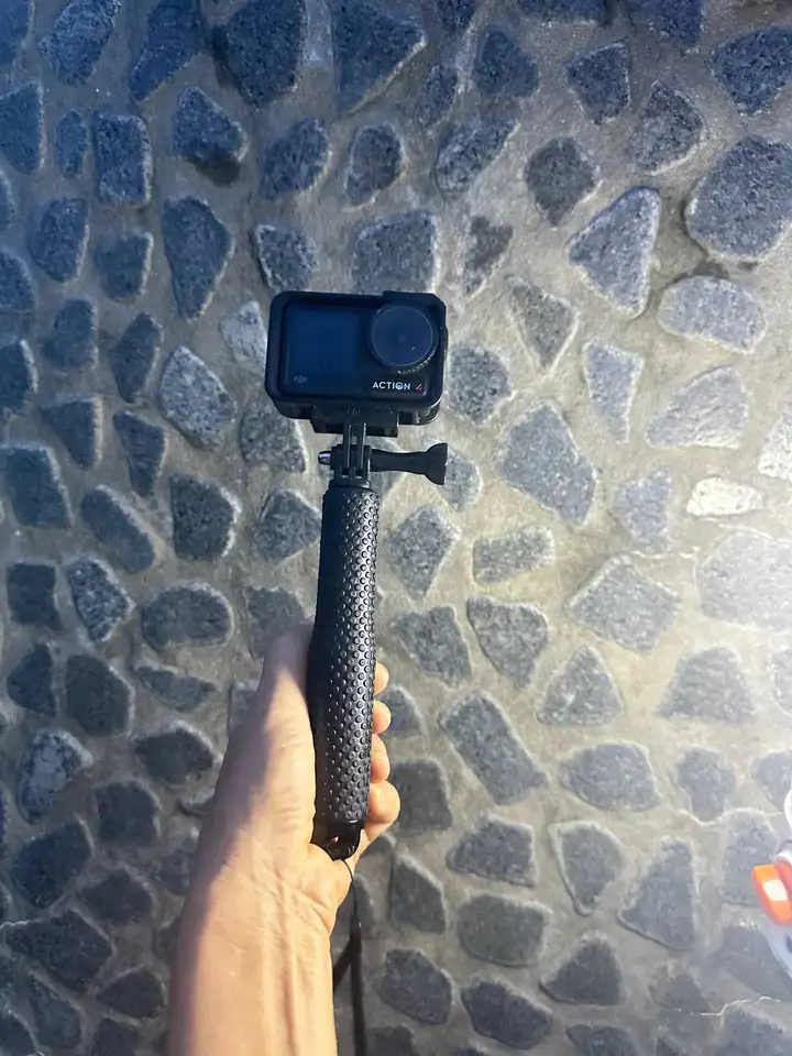 Экшн камера DJI Action с держателем