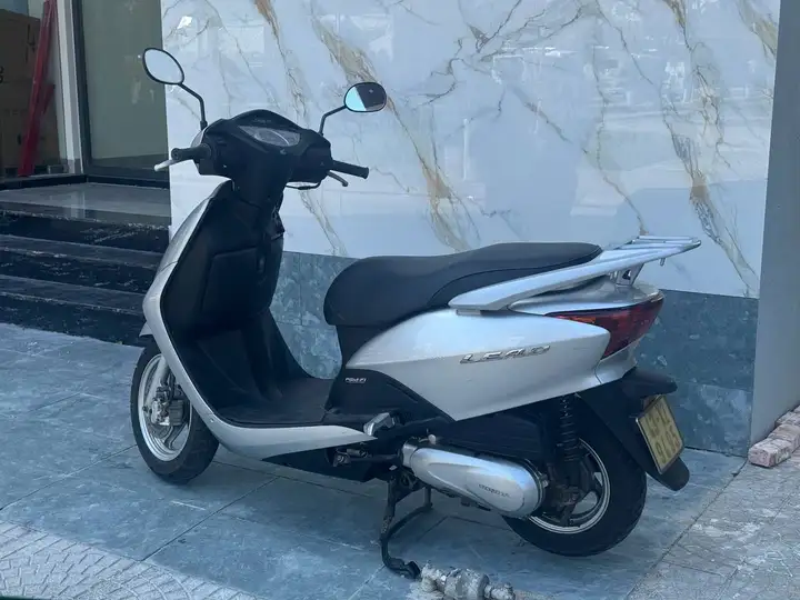 Honda Lead мопед скутер