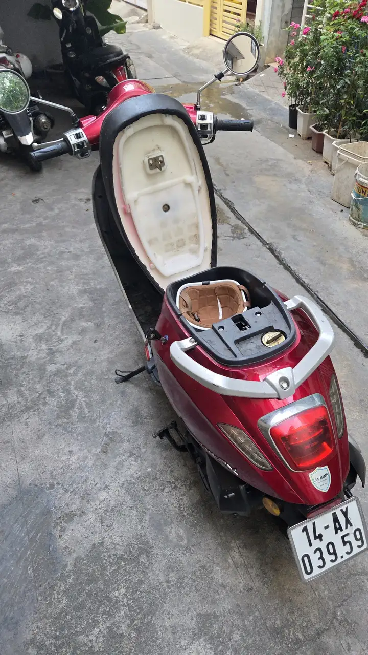 DK Roma SX 50cc скутер