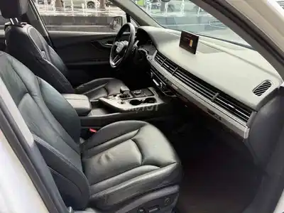 Audi Q7 2016 3.0 TFSI белый 160 000 км