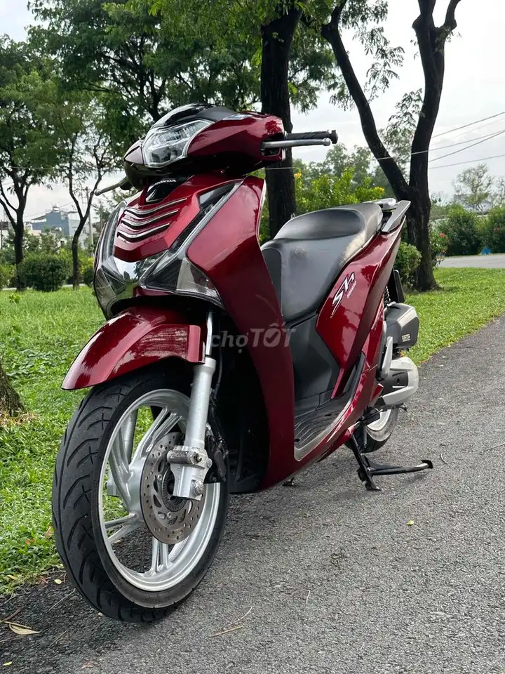 Honda SHVN 150cc 2017 ABS Красный