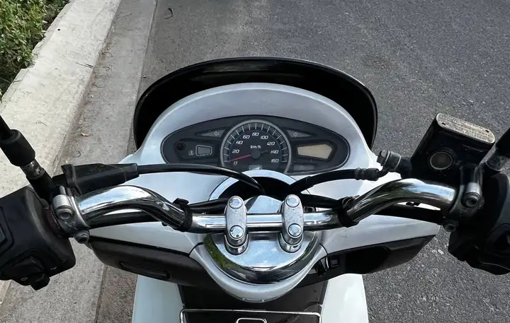 Honda PCX 125, 1-е поколение