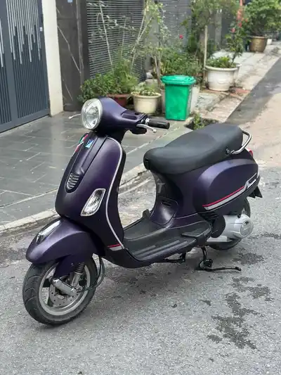 Пьяджо Веспа LX125 3 года 2015 Фиолетовый