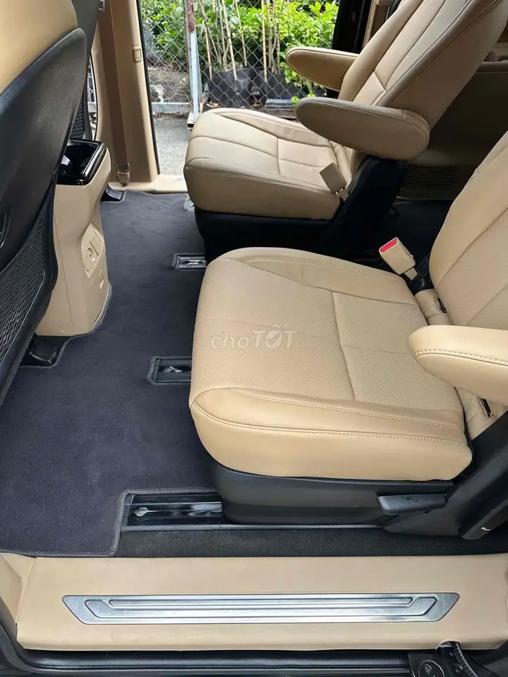 KIA Sedona 2018 2.2 DATH Максимальная черная комплектация