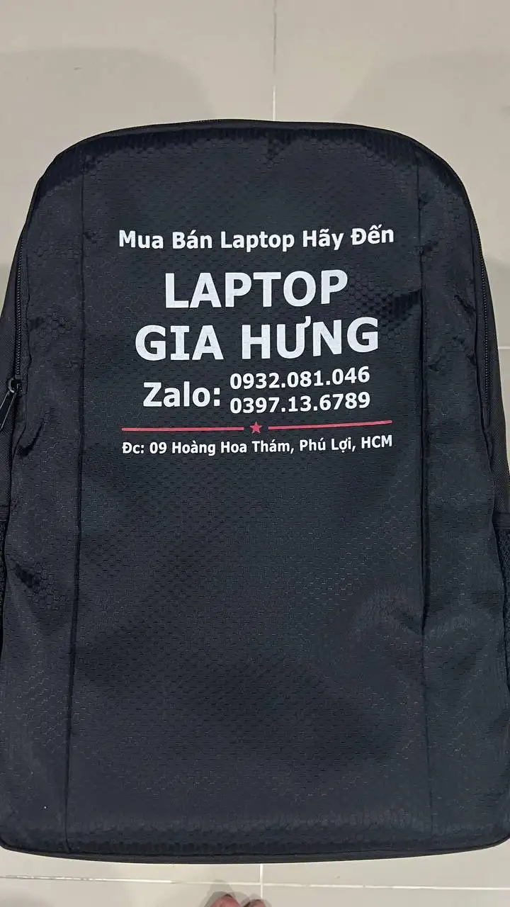 Кресло, монитор 27" 180 Гц, 2 портфеля и чемодан, скутер
