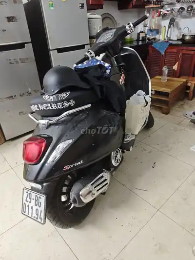 Vespa Sprint 150 2023 черный 15000 км