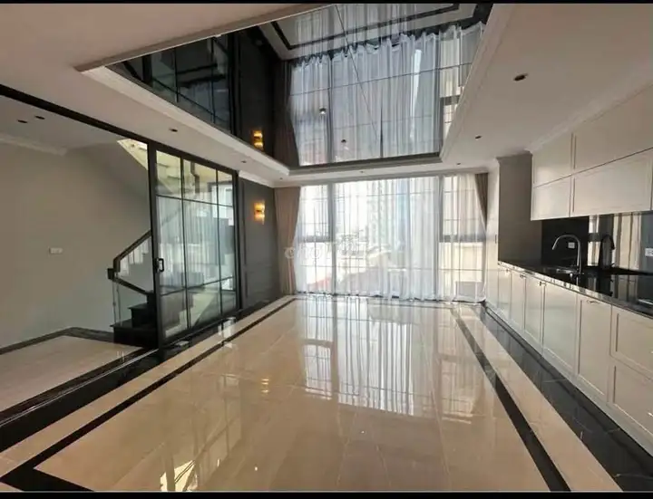 Bán nhà Nguyễn Sơn, 6 tầng, ô tô tránh, kinh doanh
