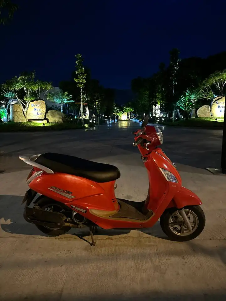 Sym Attila Elizabeth EFI 2012