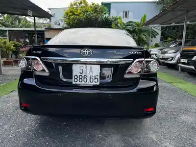 Toyota Corolla Altis 2014 2.0V чёрная 110 тыс. км