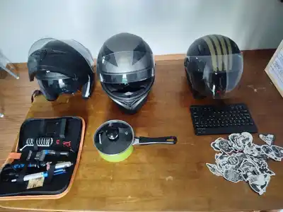 Шлемы fullface, напор для пайки, кастрюля-ковш, клавиатура, наклейки