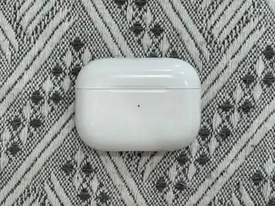 Apple AirPods Pro (1-го поколения)